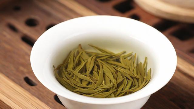 台湾高山茶的起源、特点及冲泡技巧，品鉴自然之味