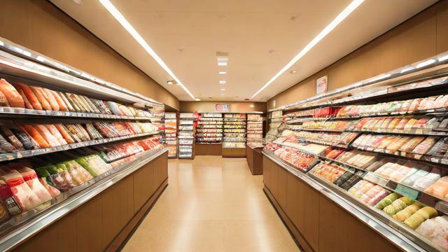 日本百元店:揭秘低价优质商品背后的商业奇迹与购物体验 第2张 日本百元店:揭秘低价优质商品背后的商业奇迹与购物体验 第2张