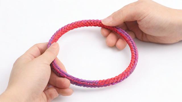皮筋手链怎么编：从基础到进阶的详细教程，轻松掌握编织技巧