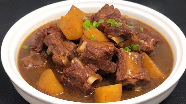排骨炖多长时间最入味?掌握这些技巧轻松做出美味佳肴 第4张 排骨炖多长时间最入味?掌握这些技巧轻松做出美味佳肴 第4张