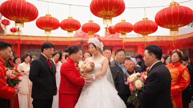 湖北的风俗:领略荆楚大地上的春节、清明、端午及婚礼独特传统 第2张 湖北的风俗:领略荆楚大地上的春节、清明、端午及婚礼独特传统 第2张