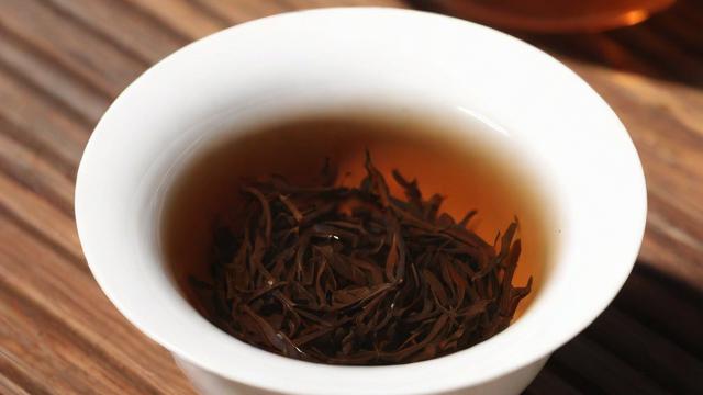 红茶是什么意思:全面解析红茶的定义、种类与健康益处 第2张 红茶是什么意思:全面解析红茶的定义、种类与健康益处 第2张