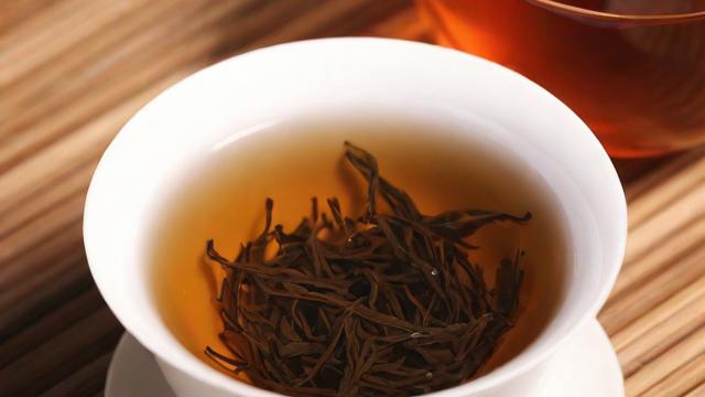红茶是什么意思:全面解析红茶的定义、种类与健康益处 第3张 红茶是什么意思:全面解析红茶的定义、种类与健康益处 第3张