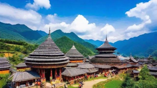 探索少数民族彝族的文化魅力与旅行指南 第2张 探索少数民族彝族的文化魅力与旅行指南 第2张