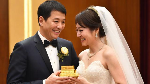 女大三抱金砖:揭秘年龄差距对婚姻幸福的影响与现代意义 第3张 女大三抱金砖:揭秘年龄差距对婚姻幸福的影响与现代意义 第3张