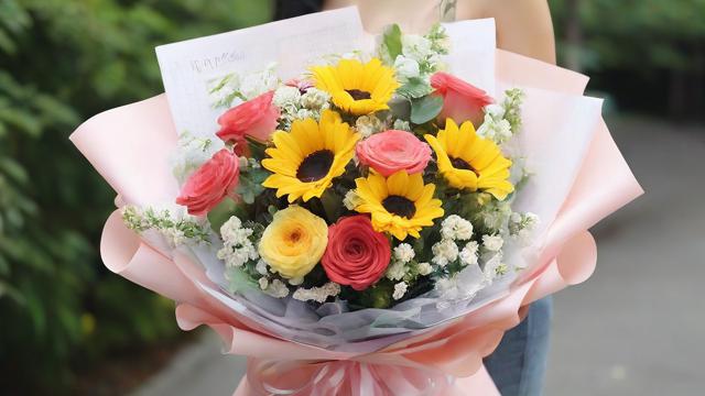 女生喜欢什么花_不同性格女生的花卉选择与送花技巧大全 第2张 女生喜欢什么花_不同性格女生的花卉选择与送花技巧大全 第2张