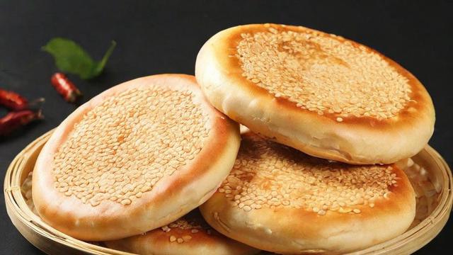 土掉渣烧饼加盟与制作全攻略:从历史到创业一网打尽 第4张 土掉渣烧饼加盟与制作全攻略:从历史到创业一网打尽 第4张
