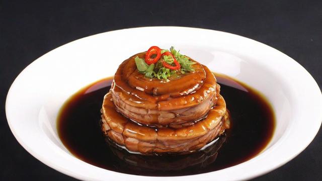 料酒的作用与妙用：提升菜肴风味的秘密武器