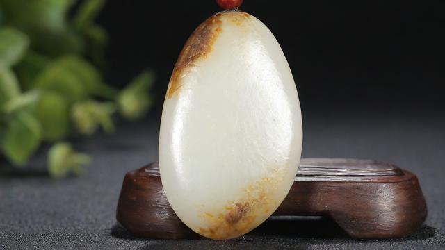怎么鉴别和田玉：从基础到专业技巧全解析
