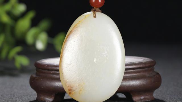怎么鉴别和田玉:从基础到专业技巧全解析 第3张 怎么鉴别和田玉:从基础到专业技巧全解析 第3张