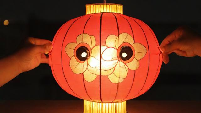 手把手教你制作元宵节花灯:亲子DIY灯笼教程+传统与现代设计灵感 第2张 手把手教你制作元宵节花灯:亲子DIY灯笼教程+传统与现代设计灵感 第2张