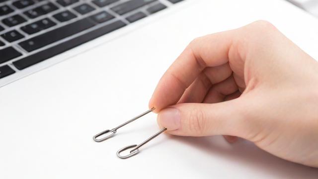 曲别针怎么用？解锁办公与生活中的10种实用技巧  第3张