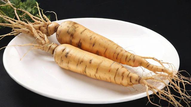 长白山鲜人参的功效与食用方法:增强免疫力、抗疲劳、抗氧化全解析 第1张 长白山鲜人参的功效与食用方法:增强免疫力、抗疲劳、抗氧化全解析 第1张