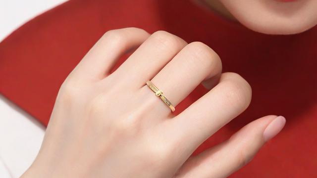 周大福戒指价格及款式推荐，助你挑选完美婚戒与日常饰品