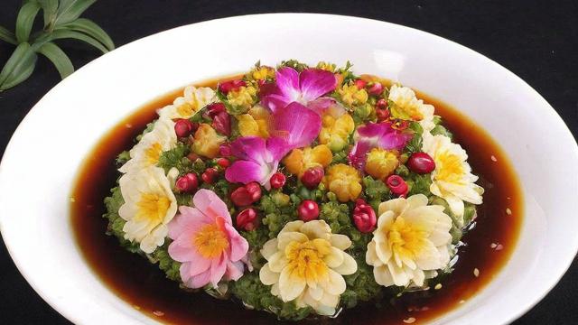 什么花能吃:可食用花卉的种类、功效及烹饪方法大全 第2张 什么花能吃:可食用花卉的种类、功效及烹饪方法大全 第2张