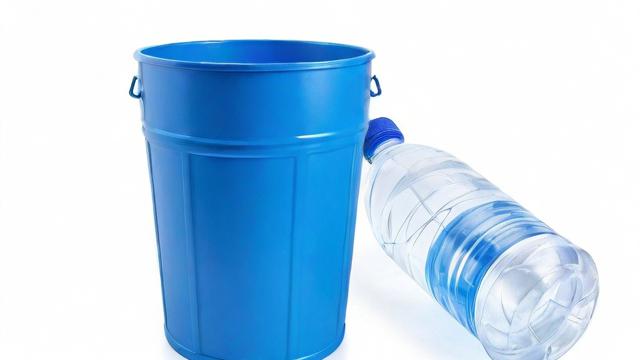桶装水多少升适合家用?全面解析桶装水规格、价格与环保选择 第2张 桶装水多少升适合家用?全面解析桶装水规格、价格与环保选择 第2张