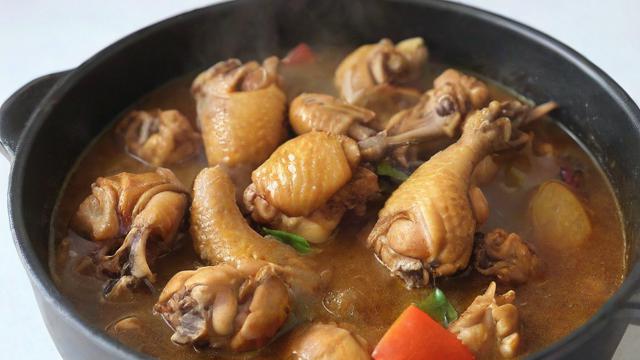 炖鸡多长时间最美味？掌握不同部位和工具的最佳炖煮时间