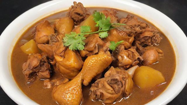 炖鸡多长时间最美味?掌握不同部位和工具的最佳炖煮时间 第2张 炖鸡多长时间最美味?掌握不同部位和工具的最佳炖煮时间 第2张