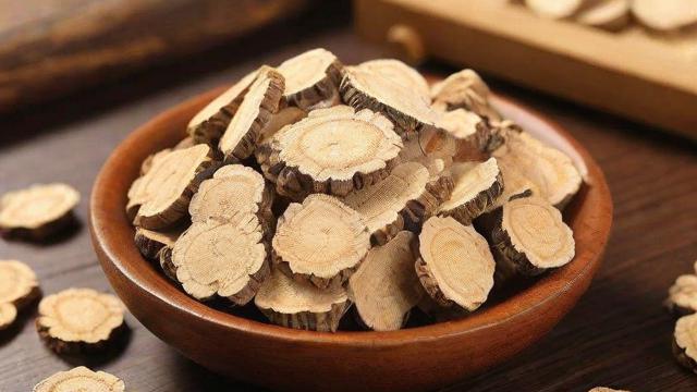 地黄怎么吃最养生?全面解析地黄的吃法与搭配技巧 第2张 地黄怎么吃最养生?全面解析地黄的吃法与搭配技巧 第2张