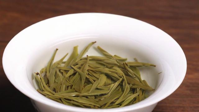 什么是白茶：全面解析白茶的定义、种类、功效与产地分布  第3张