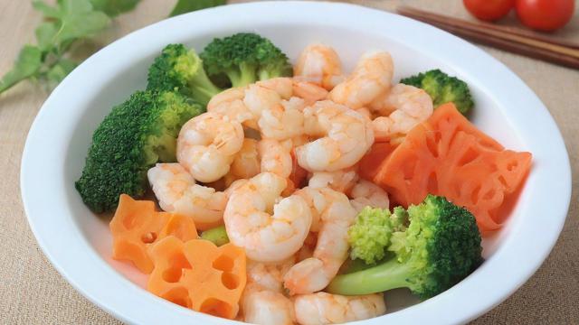 三岁宝宝食谱大全：营养搭配与易消化食物指南