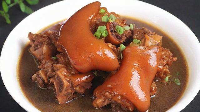 炖猪蹄多长时间才能软烂入味 教你轻松掌握完美火候和技巧 第2张 炖猪蹄多长时间才能软烂入味 教你轻松掌握完美火候和技巧 第2张