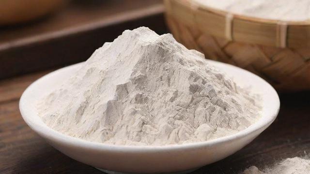 白粉是什么及其在生活中的广泛应用与安全注意事项