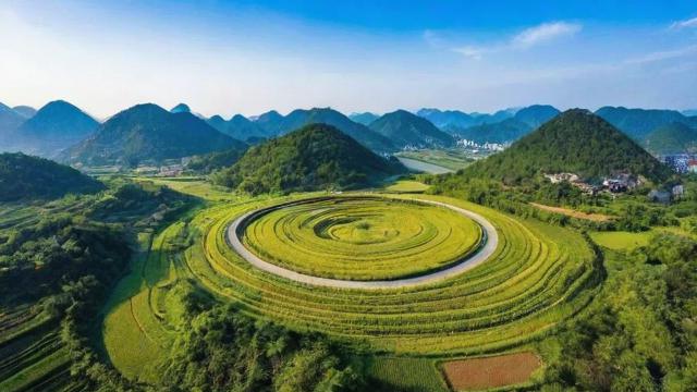 弯的什么意思:全面解读‘弯’的概念及其在生活与文化中的多重含义 第3张 弯的什么意思:全面解读‘弯’的概念及其在生活与文化中的多重含义 第3张