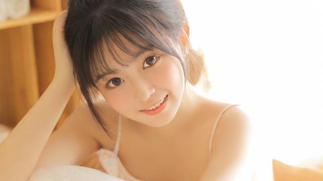 怎么逗女生开心：实用技巧让你轻松俘获她的心