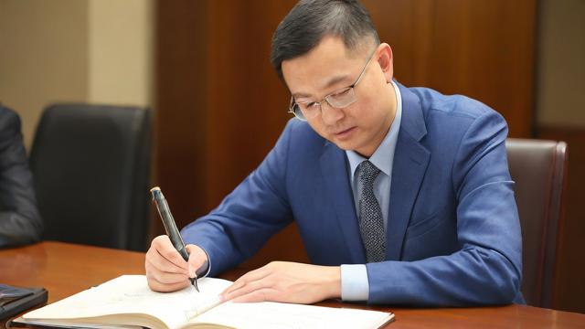 如何规范书写“带领”并提升实际应用能力 第3张 如何规范书写“带领”并提升实际应用能力 第3张