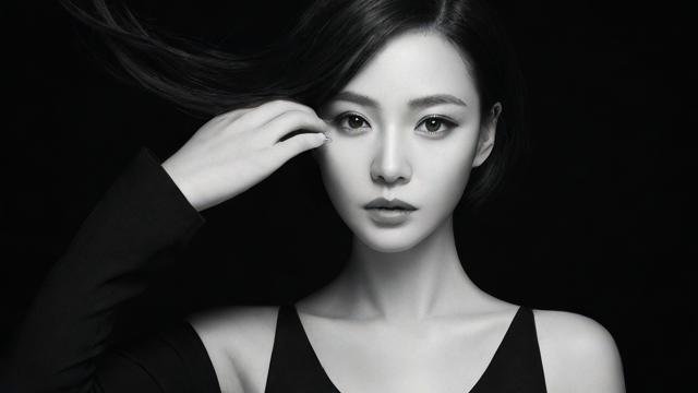 艺术照风格全解析:从黑白到彩色,探索现代摄影的无限可能 第2张 艺术照风格全解析:从黑白到彩色,探索现代摄影的无限可能 第2张