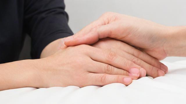 梦见被狗咬手的深层含义及解决方法，助你摆脱困扰