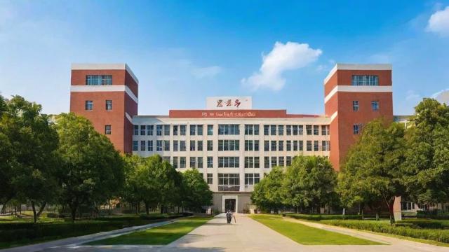 清华录取线变化趋势及各省市差异分析,助力考生科学规划未来 第2张 清华录取线变化趋势及各省市差异分析,助力考生科学规划未来 第2张