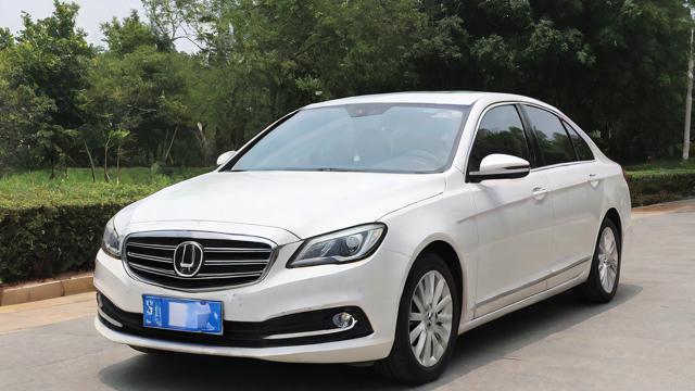 婚车租赁价目表全解析:如何选择适合你的婚车服务 第3张 婚车租赁价目表全解析:如何选择适合你的婚车服务 第3张