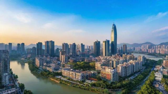 贵阳市中心旅游攻略:地理位置、历史文化与吃住玩乐全指南 第3张 贵阳市中心旅游攻略:地理位置、历史文化与吃住玩乐全指南 第3张