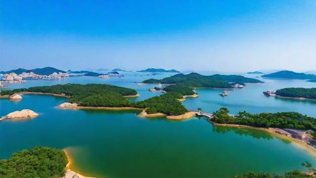 石岛凤凰湖：自然风光与可持续发展的完美结合