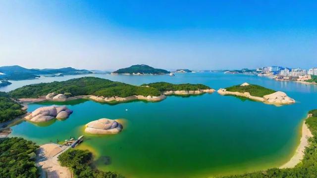 石岛凤凰湖:自然风光与可持续发展的完美结合 第3张 石岛凤凰湖:自然风光与可持续发展的完美结合 第3张
