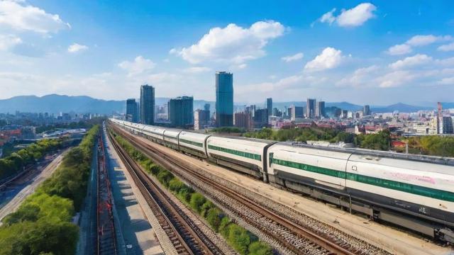 昆明有地铁吗？昆明地铁线路图、票价及运营时间全解析  第1张