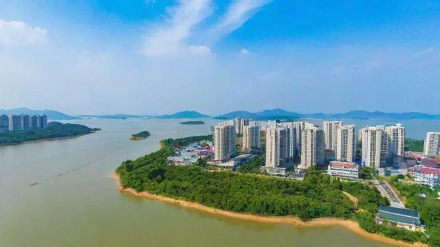 上海崇明区旅游、房价及发展全解析,领略生态岛魅力 第3张 上海崇明区旅游、房价及发展全解析,领略生态岛魅力 第3张