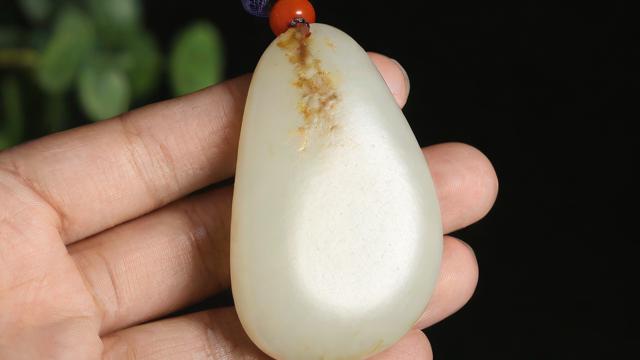 和田玉密度鉴别真伪及种类区分的科学方法 第2张 和田玉密度鉴别真伪及种类区分的科学方法 第2张
