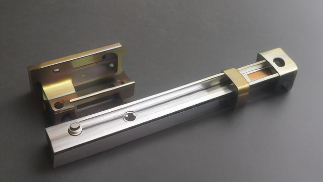 防盗门换锁芯全攻略：选择、更换与维护一步到位