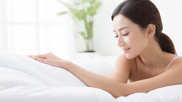 聚酯纤维被的选购与保养全攻略,让您的睡眠更舒适 第2张 聚酯纤维被的选购与保养全攻略,让您的睡眠更舒适 第2张