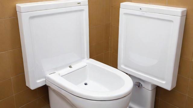 抽水马桶水箱漏水原因及维修方法全解析