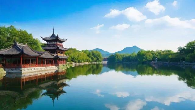 中国风水大师排名及影响力:传统智慧与现代应用的完美结合 第2张 中国风水大师排名及影响力:传统智慧与现代应用的完美结合 第2张