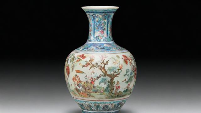 花瓶是什么意思：探索花瓶的文化内涵与装饰作用