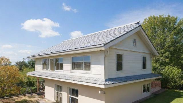 斜屋顶天窗安装与选购全攻略,提升家居采光和舒适度的秘密 第3张 斜屋顶天窗安装与选购全攻略,提升家居采光和舒适度的秘密 第3张