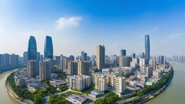 浦江镇房价走势分析：影响因素、区域差异及未来预测