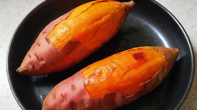 用电烤箱烤红薯的最佳技巧与创意做法,轻松做出美味健康佳肴 第2张 用电烤箱烤红薯的最佳技巧与创意做法,轻松做出美味健康佳肴 第2张