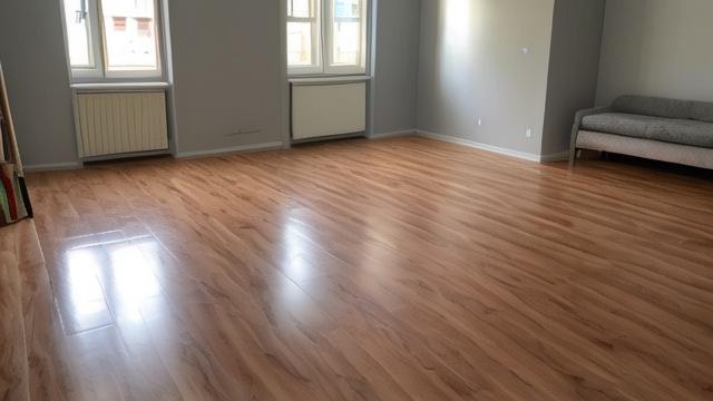 上门维修地板服务推荐及价格解析，省时省力解决地板翘起、划痕、发霉问题