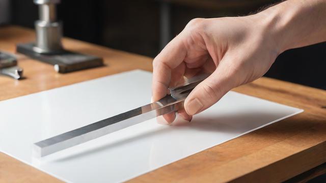 亚克力切割技术全解析:提升效率与品质的实用指南 第3张 亚克力切割技术全解析:提升效率与品质的实用指南 第3张